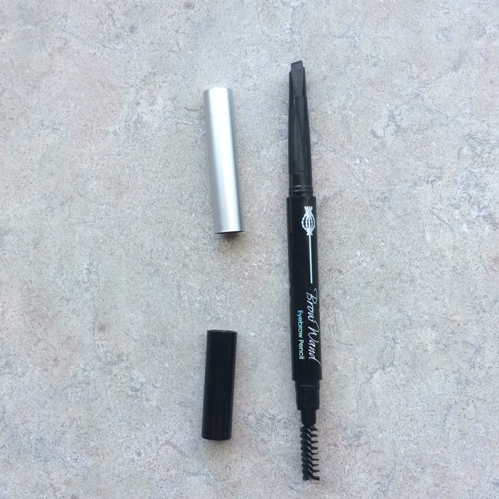 Brow Wand Eyebrow Pencil in color Chocolate